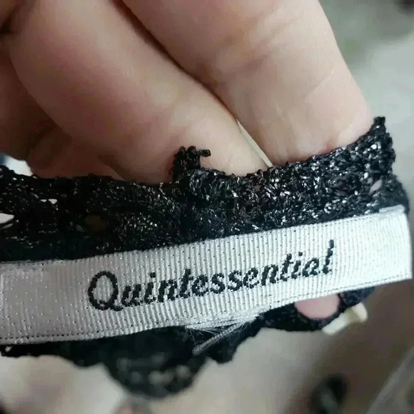 Quintessential Plus Size Cape - Picture 4 of 7